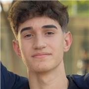 soy Oriol, un chico joven y con ganas de enseñar y ayudar a los más pequeños a superarse a ellos mismos con sus materias del colegio! Tengo experiencia particular con compañeros de instituto o por Barcelona